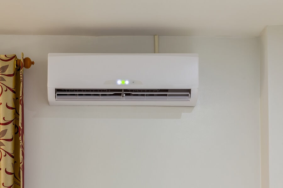 Air conditionneur accroché au mur