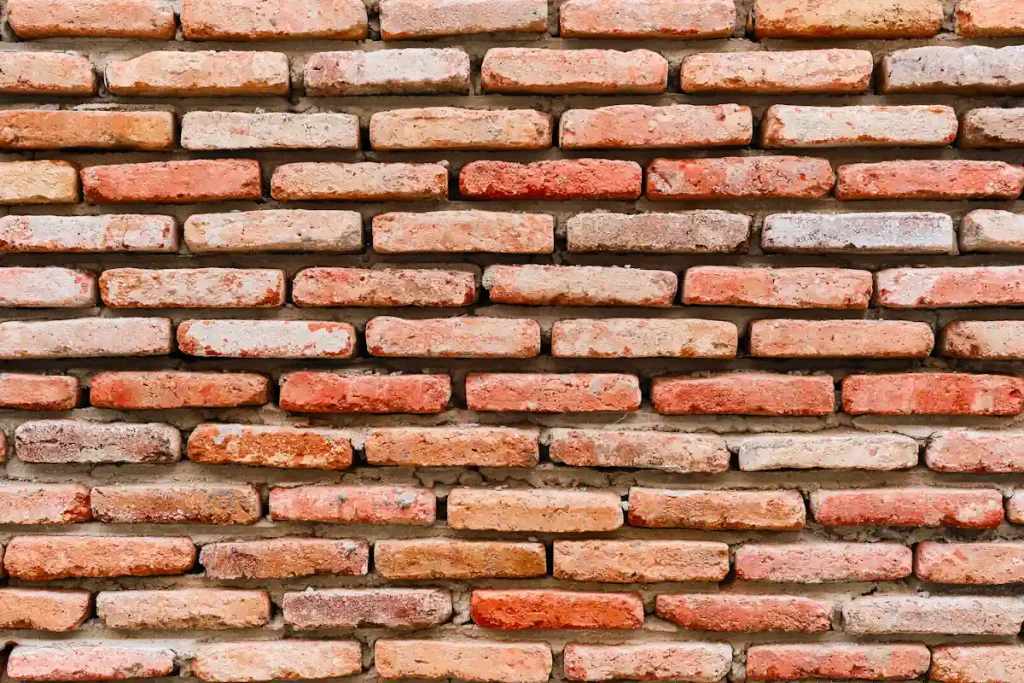 Une façade en briques