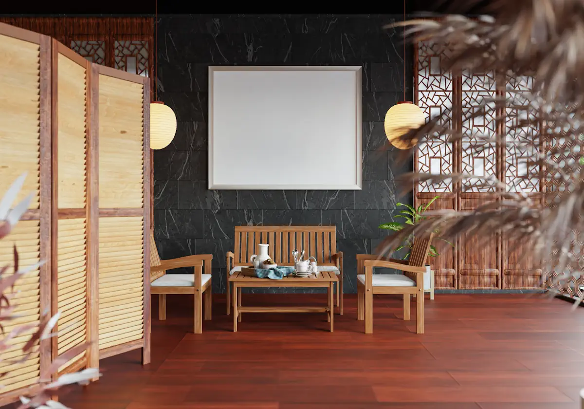 Une terrasse avec un revêtement de sol en bois rouge